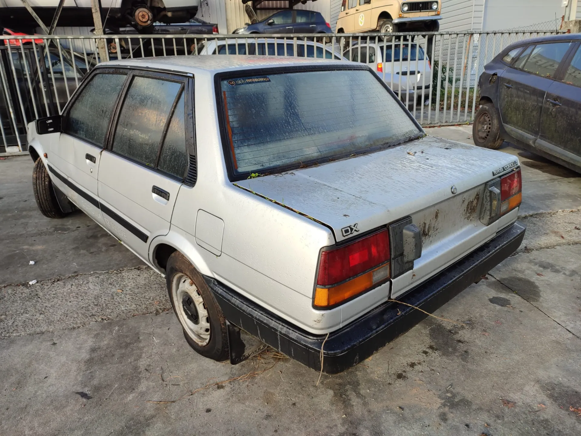 Corolla Sedan  TOYOTA Corolla Sedan (_E18_, ZRE17_) Imagem-6